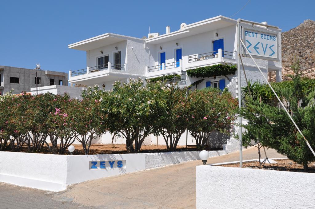 Zeus Apartments Xerokampos  Exterior foto